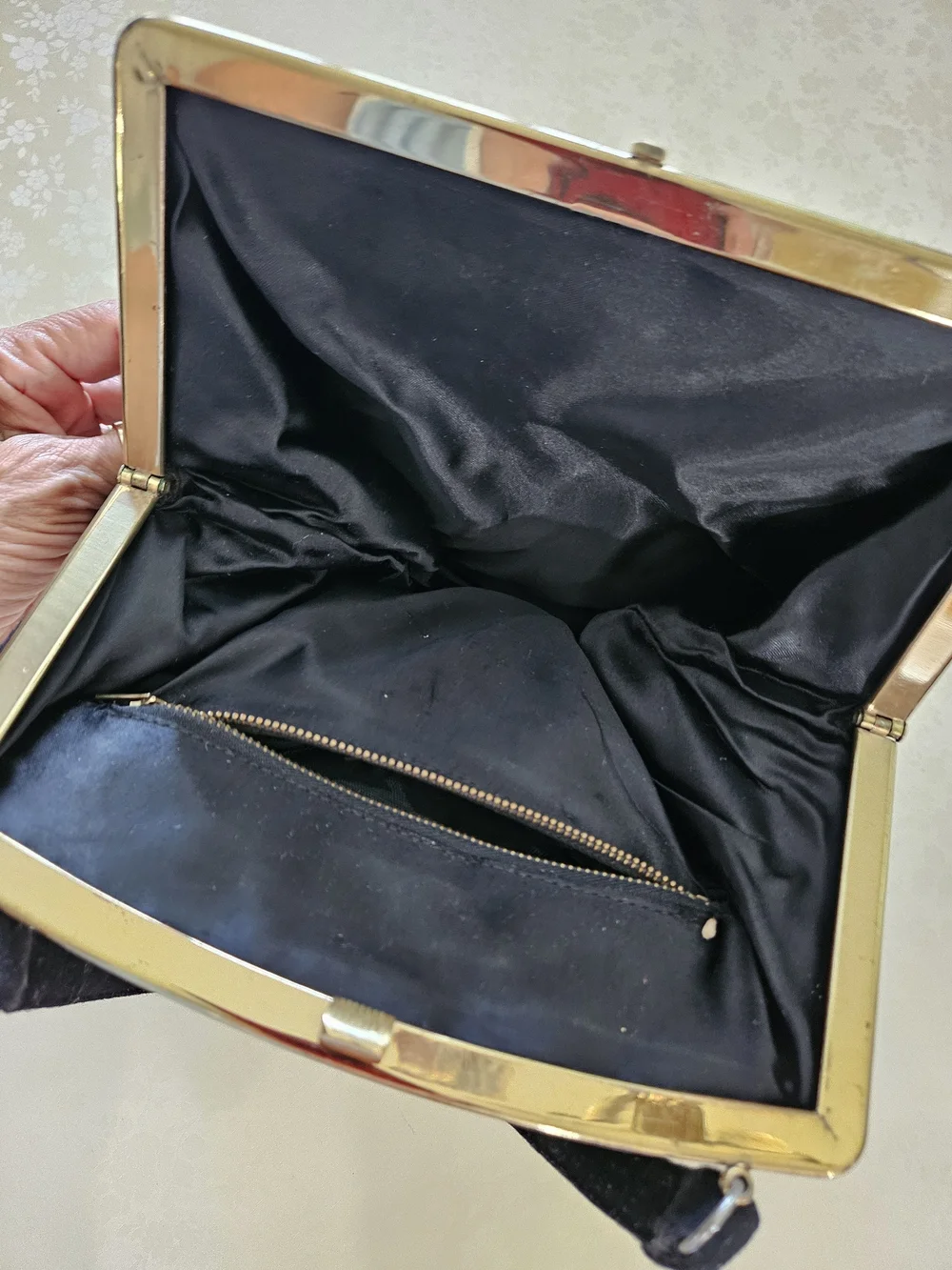 Vintage Adorable Suede Purse